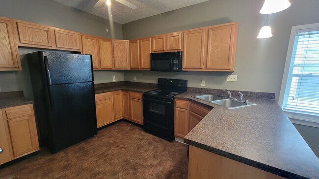 Foto del edificio - 2-Bedroom Home in Prime Location – Walk to UofL!