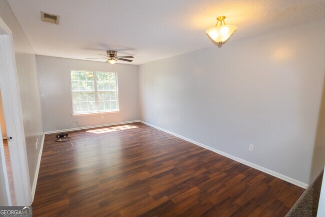 Building Photo - 222 Lanier Dr