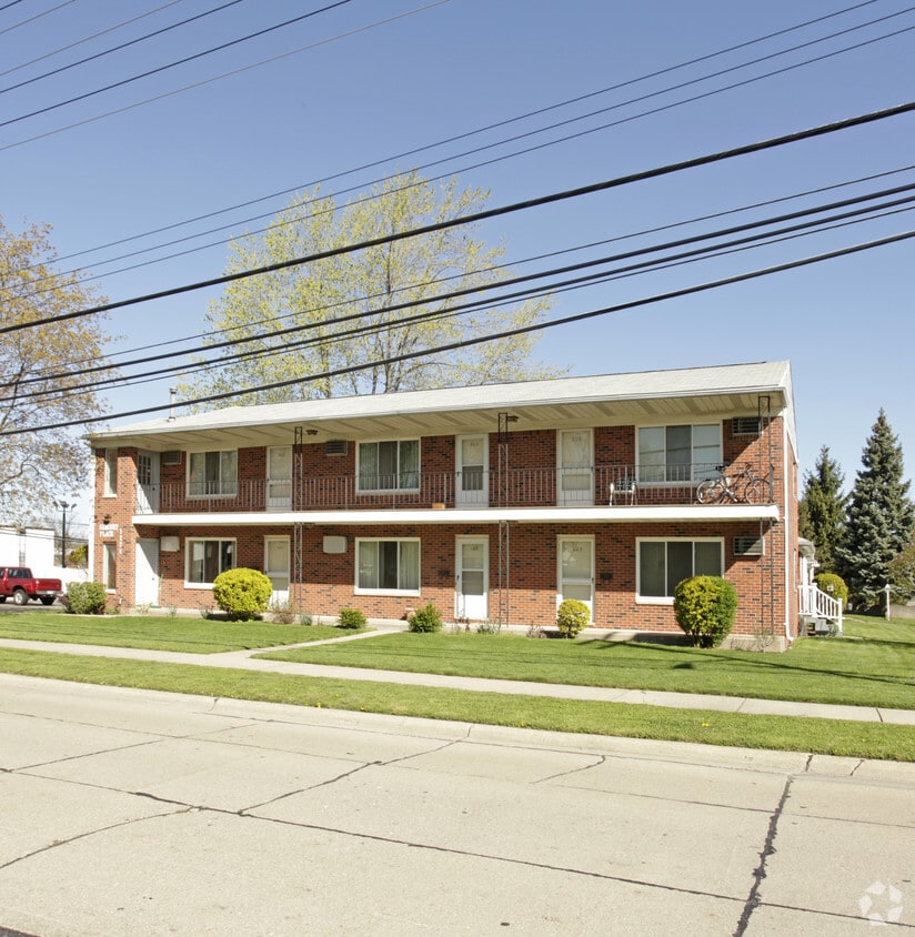 Samoset Place Apartments in Clawson, MI