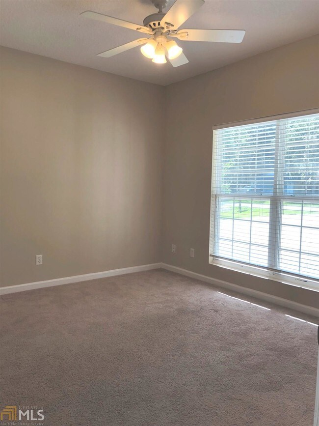 Foto del edificio - 448 Deal's Cir S