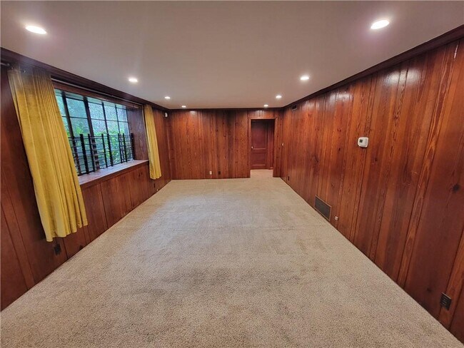 Foto del edificio - 2323 Adams Dr NW