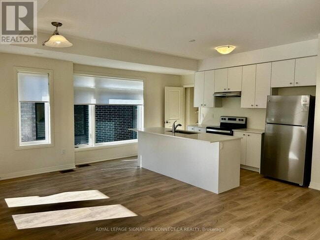 Building Photo - 22 Emmas Wy