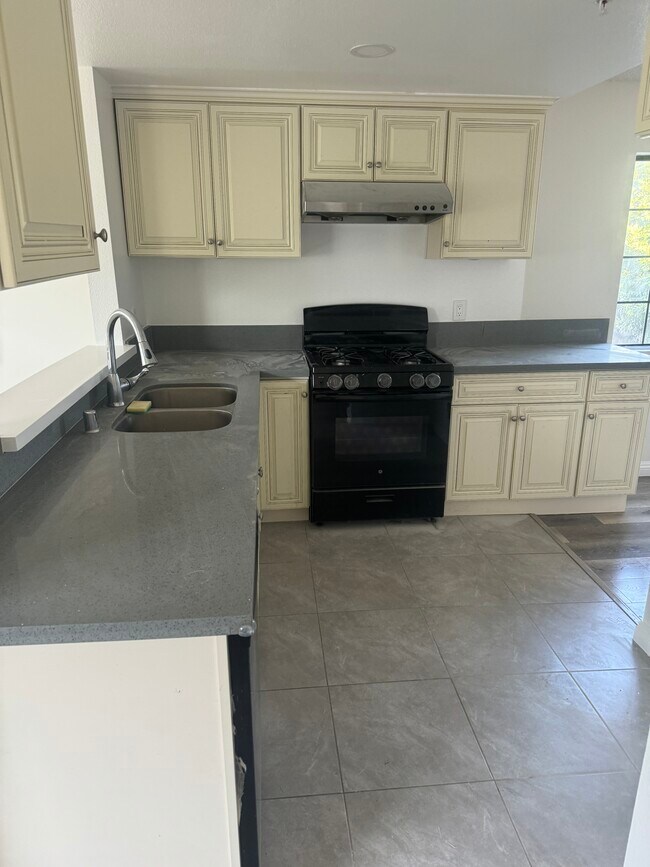 Foto del edificio - 5018 Rosemead Blvd