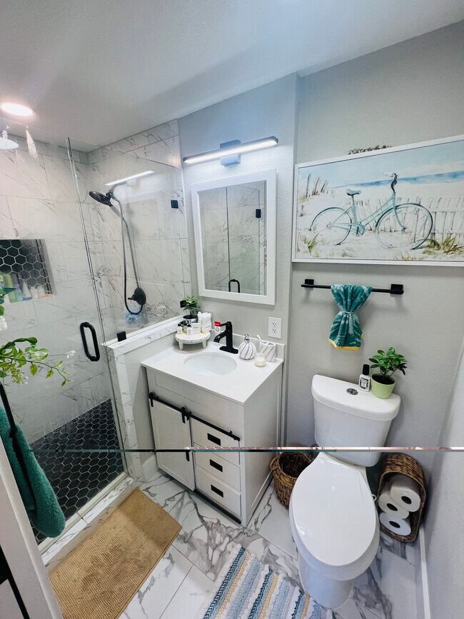 Foto del edificio - 611 W Page Ave