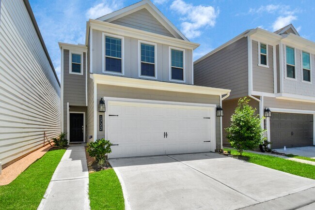 Building Photo - 1722 Summerlyn Ter Dr