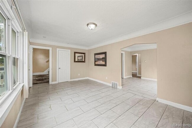 Foto del edificio - 16253 Strathmoor St