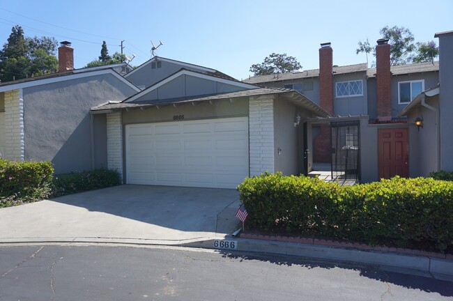 Nicely Upgraded 4 Bed 2.5 Bath Yorba Linda Townhome - Nicely Upgraded 4 Bed 2.5 Bath Yorba Linda Townhome
