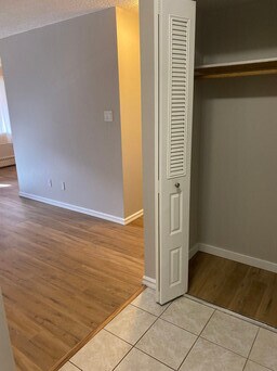 Building Photo - 12841-12865 65 St NW