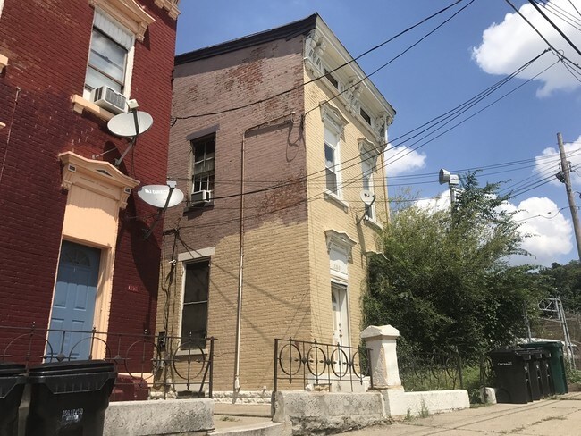 Building Photo - 1130 Draper St