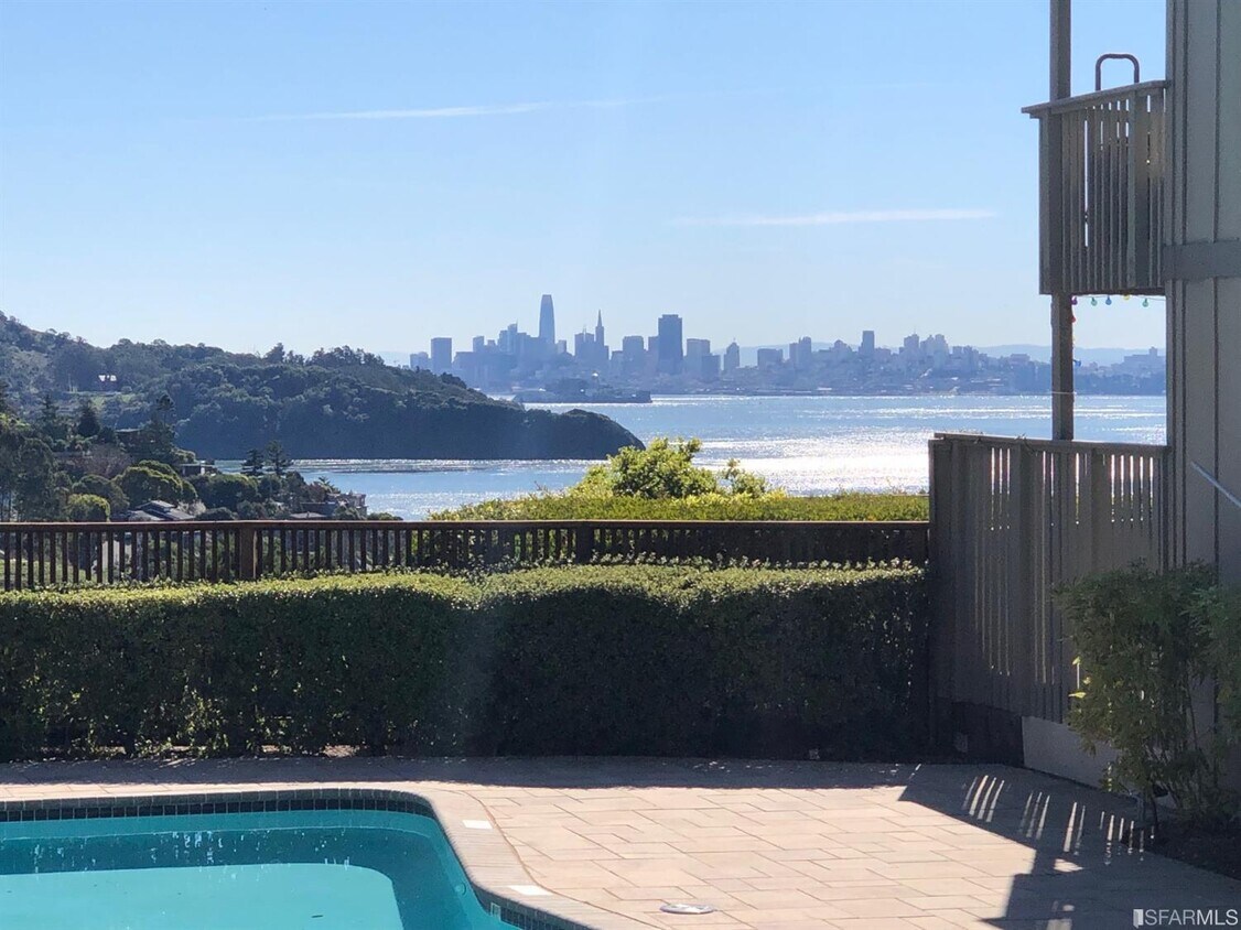 28 Marinero Cir Unit 1, Tiburon, CA 94920 Room for Rent in Tiburon