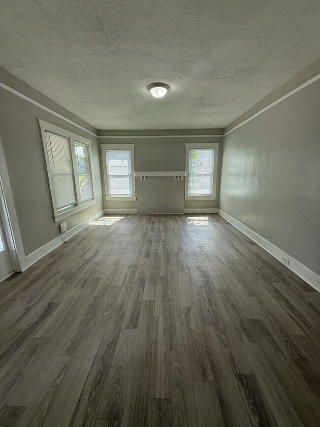 Foto del edificio - 1601 48th St N