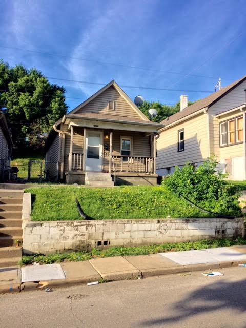 Primary Photo - 2555 Rees Street
