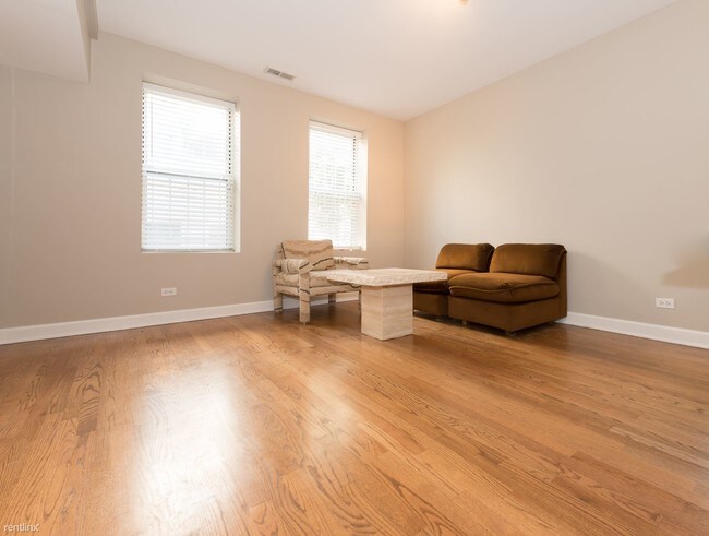 Foto del edificio - 2539 W Walton St