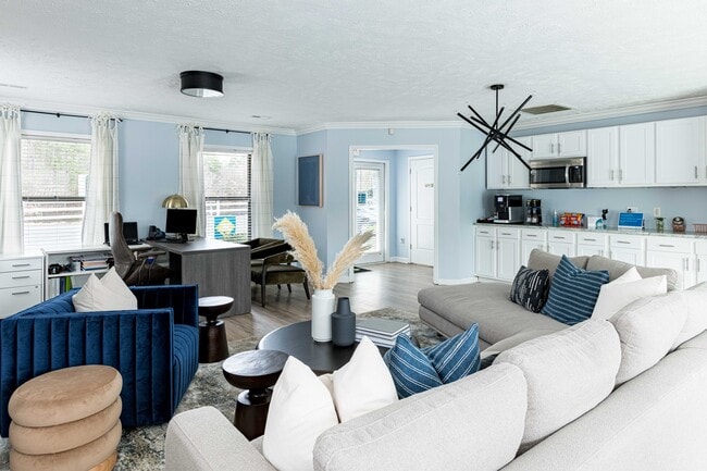 Foto del edificio - Lakehurst Apartments