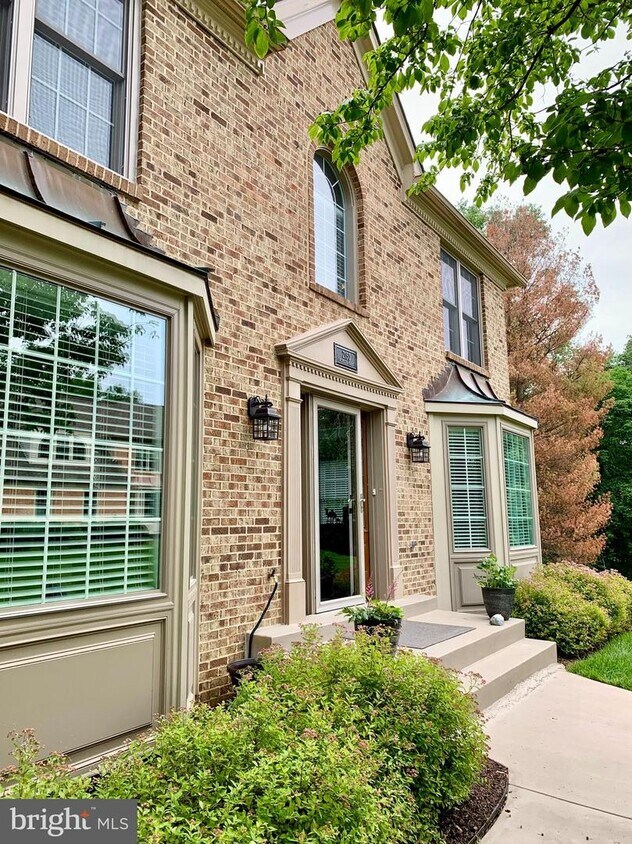 2150 Westglen Ct, Vienna, VA 22182 House Rental in Vienna, VA