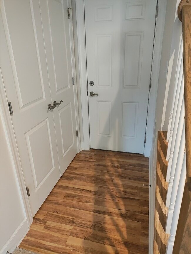 Building Photo - 3525 Carnaby St