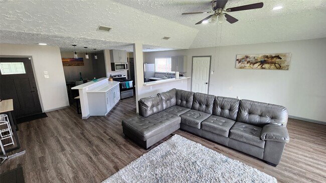Foto del edificio - 9735 Stonemont Rd