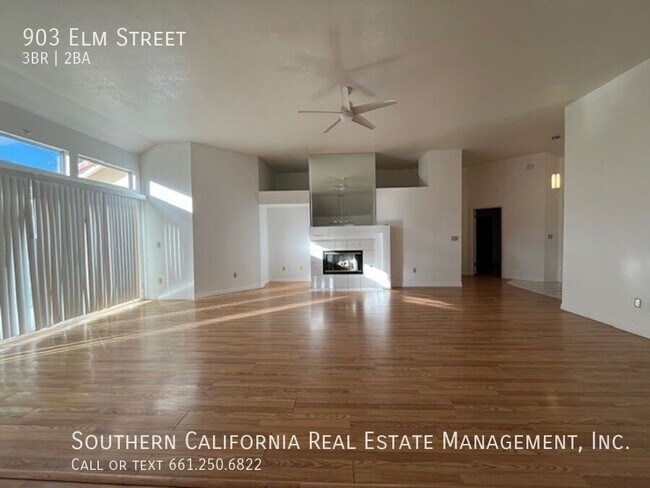 Foto del edificio - 903 Elm St