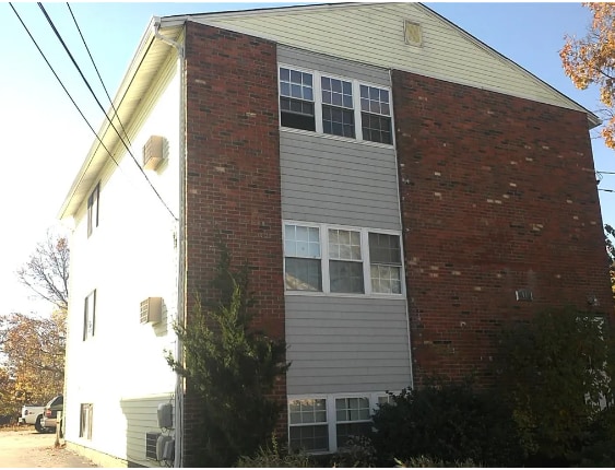 Photo - 45 Woodward Ave (East Providence, RI)