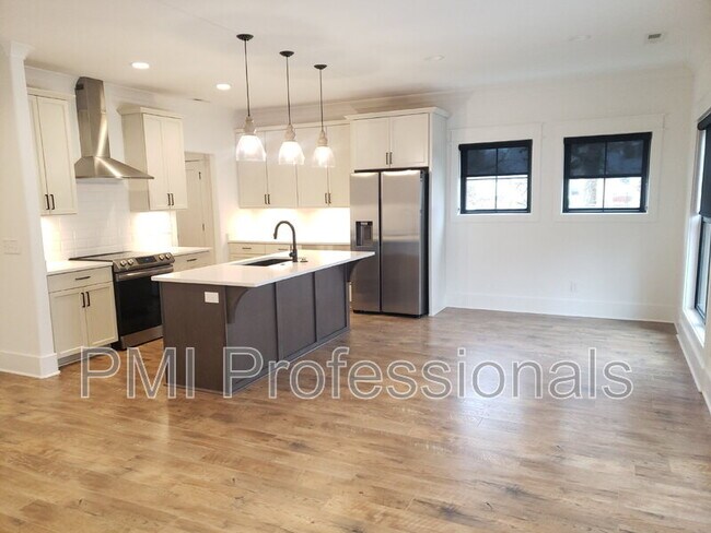 Foto del edificio - 227 S Bilbro Ave