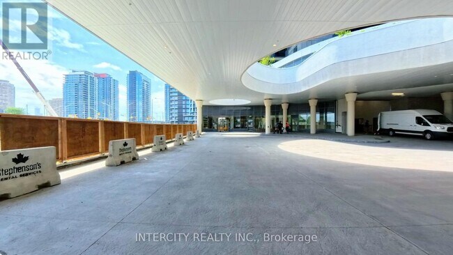 Photo du bâtiment - 5105 Hurontario St
