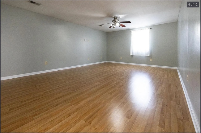 Building Photo - 4209 Kilbourne Dr
