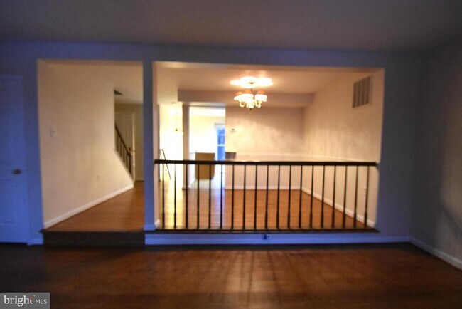 Foto del edificio - 106 Smithfield Ct