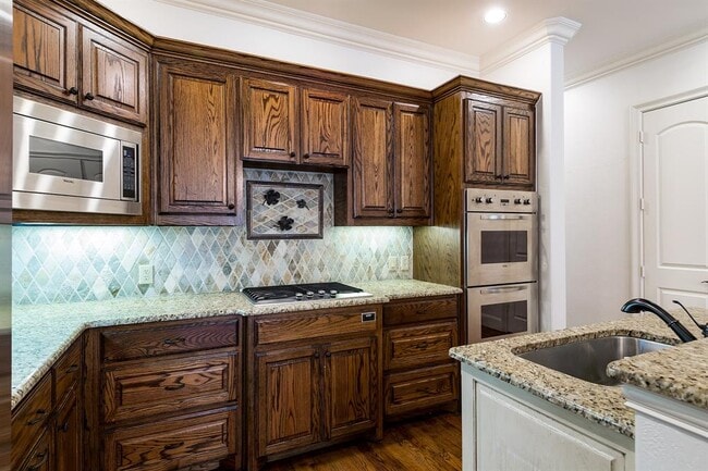 Foto del edificio - 4152 Emerson Ave