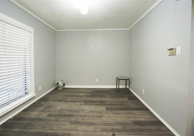Building Photo - 3970 Belle Park Dr