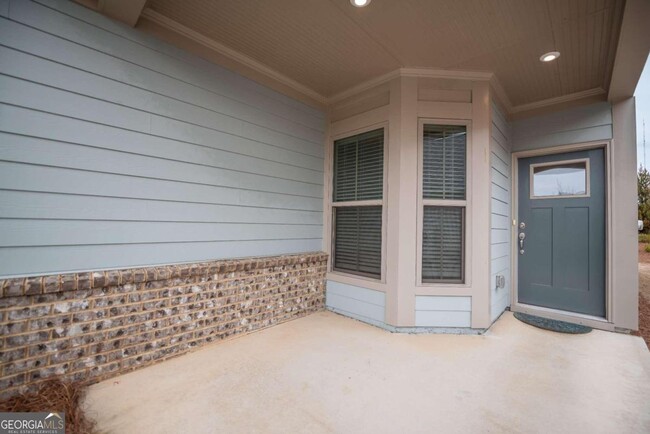 Building Photo - 5905 Deerbrook Ct