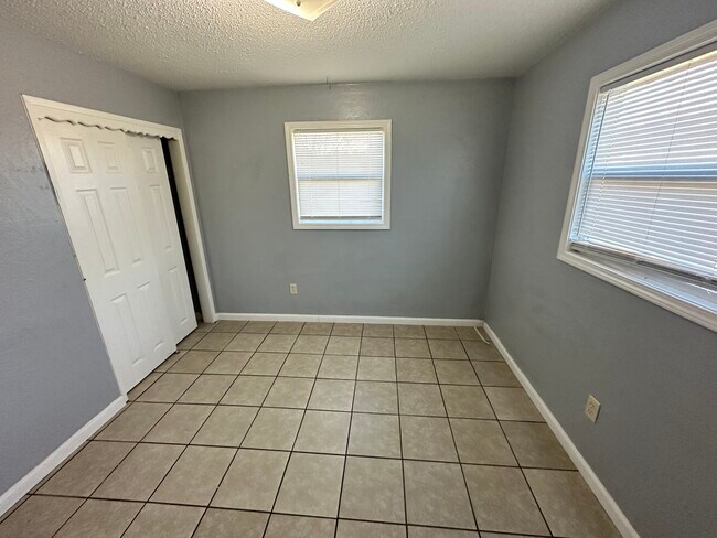 Foto del edificio - 1501 SE 46th St