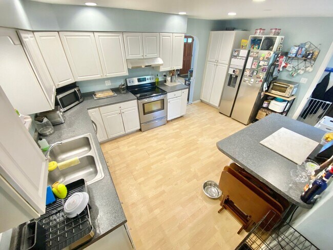 Foto del edificio - 4 Bedroom Home in South Burlington VT Avai...