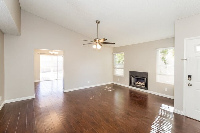 Building Photo - 644 Paulson Dr