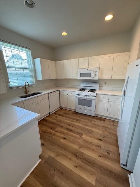 Foto del edificio - 3991 Four Oaks Blvd