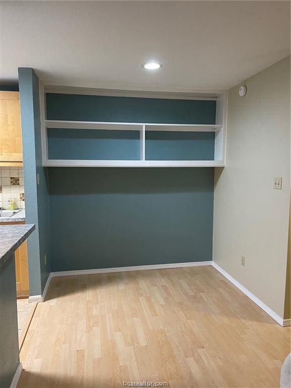 Building Photo - 904 University Oaks Blvd