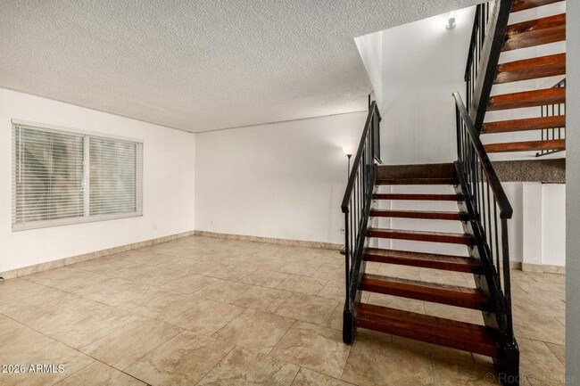 Building Photo - 3109 W Harmont Dr