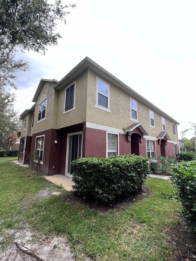 Building Photo - 3 br, 2.5 bath Townhome - 1420 San Jacinto...