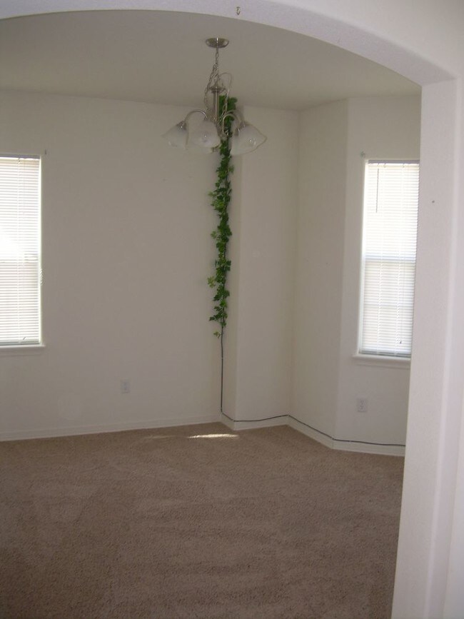 Building Photo - 1680 Aquamarine Dr