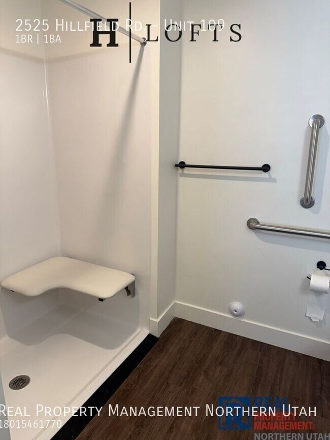 Foto del edificio - 2525 Hillfield Rd.-Unit 109