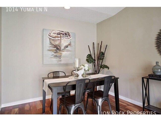 Foto del edificio - 1014 Yuma Ln N