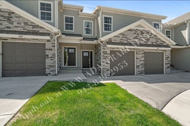 Building Photo - Brand New!! Townhome 3 Bed 2.5 Bath in Olathe-Available NOW!!