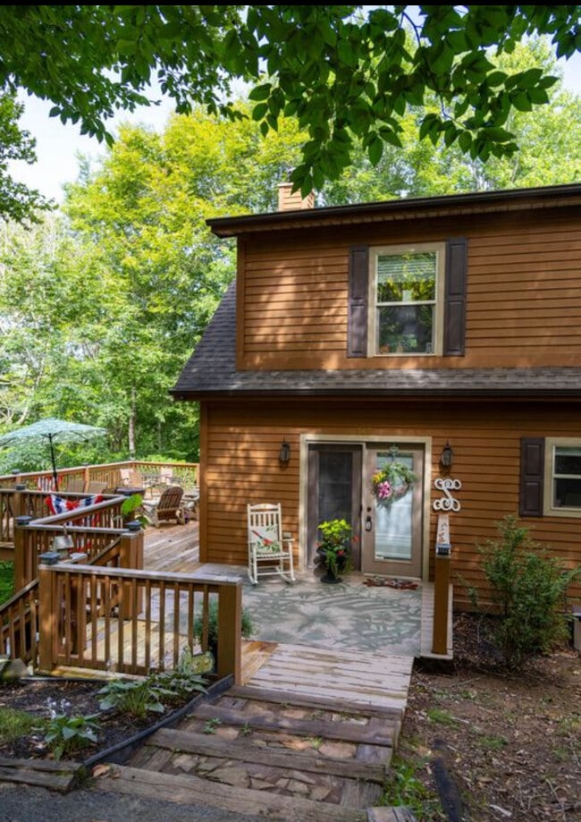 Building Photo - 540 Ridgecrest Rd