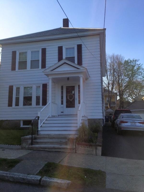 21 Lafayette Pl, Salem, MA 01970 Apartment for Rent in Salem, MA