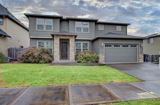 Building Photo - STUNNING CAMAS NORTH HILLS 4 BR, 3.5 BATH HOME~ CAMAS SCHOOLS~ PET FRIENDLY!