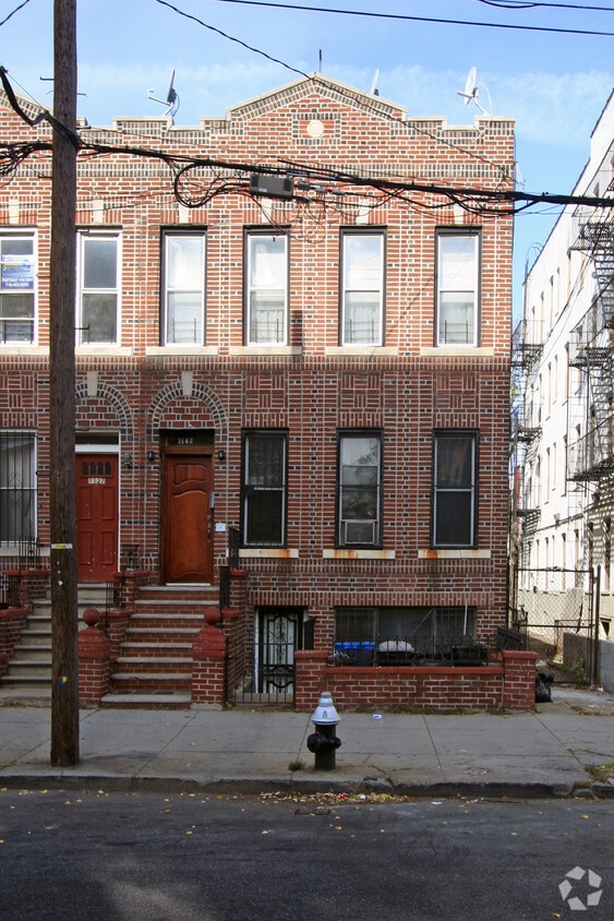 Primary Photo - 1129 Willmohr St