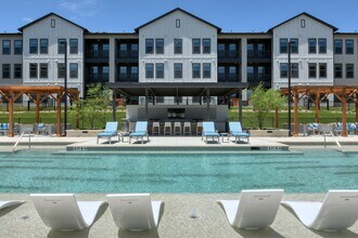 Building Photo - Alta Westover Hills