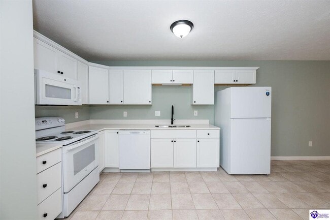 Building Photo - 115 Poplar Cir