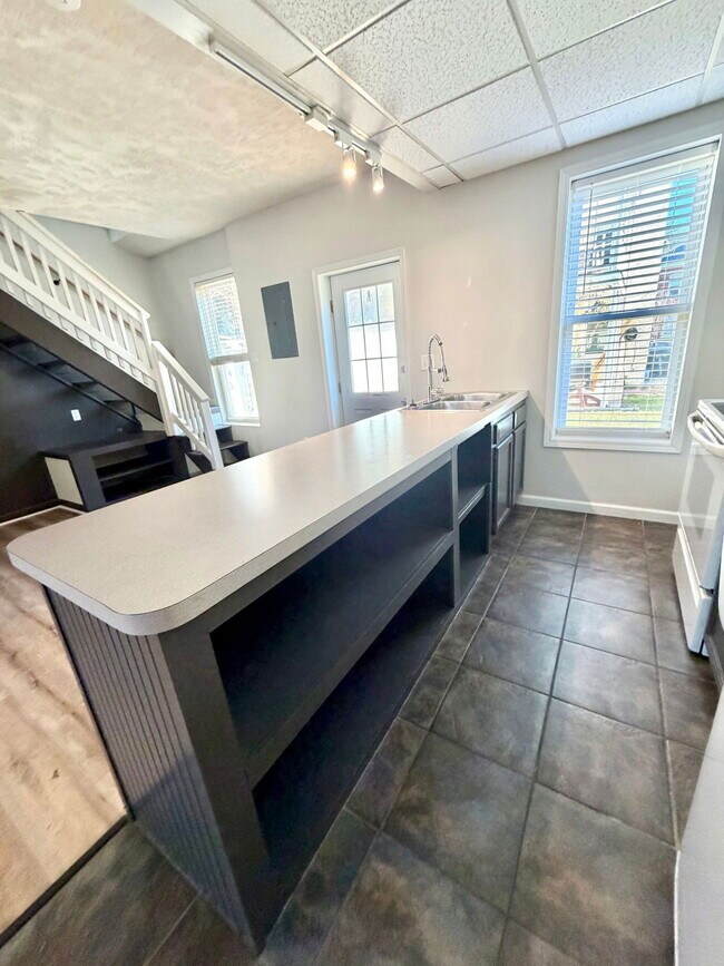 Foto del edificio - 38 N Charlotte St