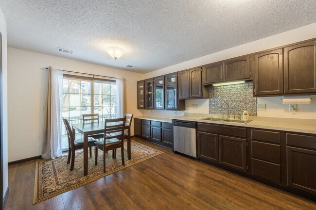 Foto del edificio - 2 br, 2 bath House - 348 Gironde Ct