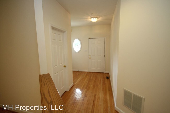 Building Photo - 4 br, 3.5 bath House - 5943 Gentle Call